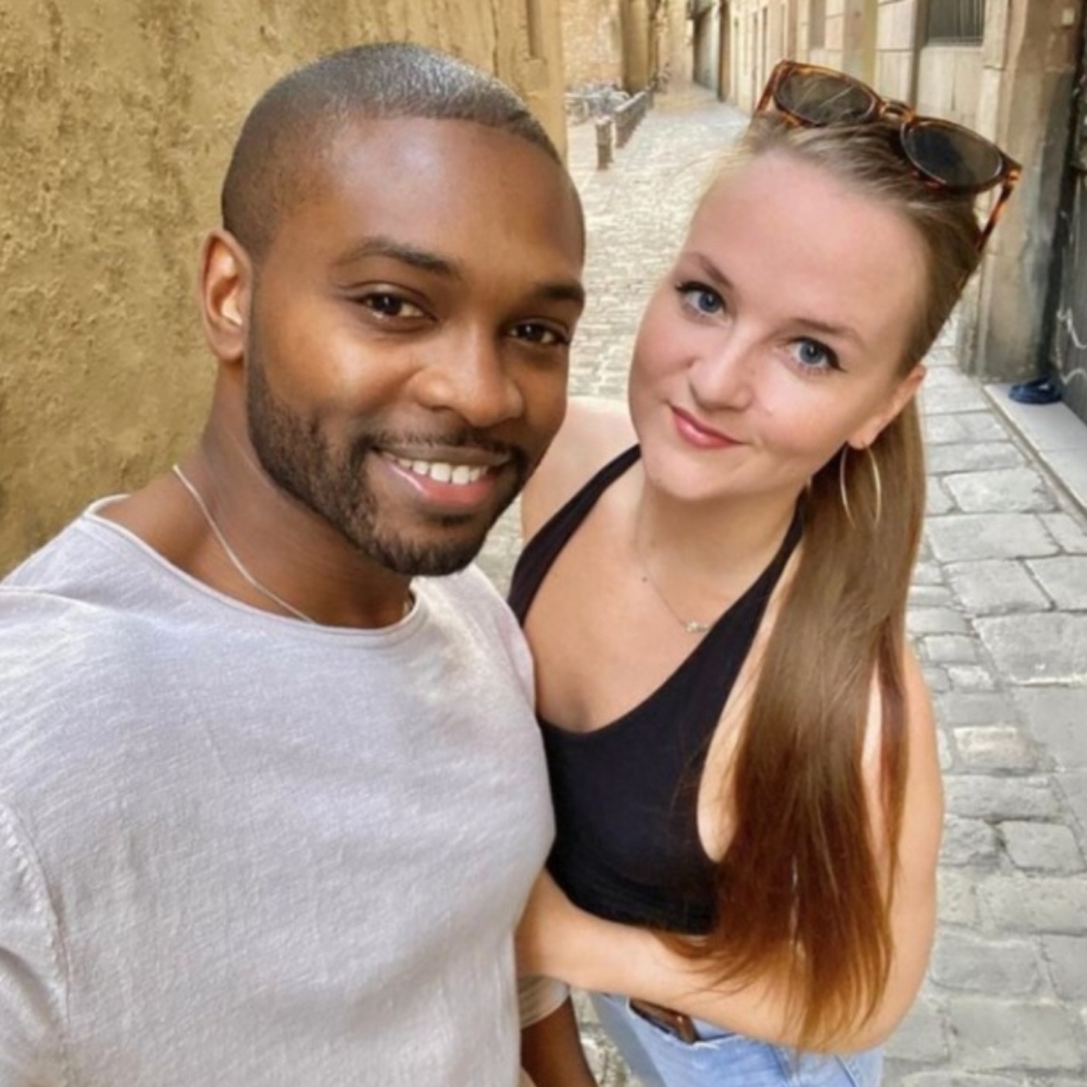 Meet your Posher, Poloe